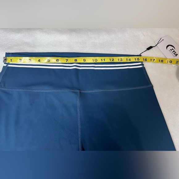 ZYIA *NWT* Women’s Slate Blue Stripe Luxe Size 20 leggings - Picture 6 of 6